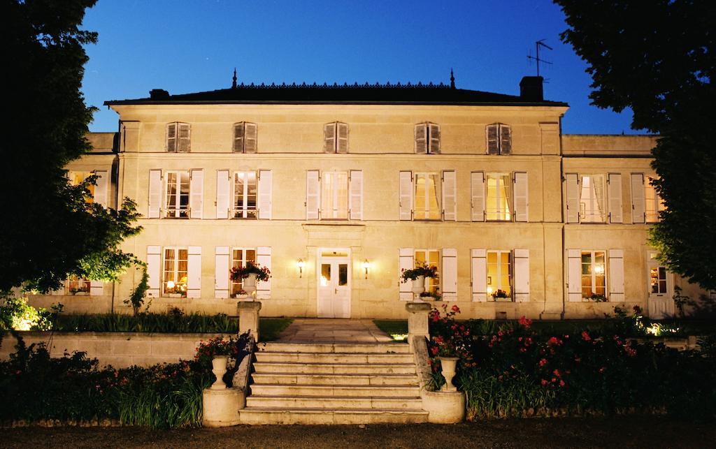 Chateau De Mesnac Екстериор снимка